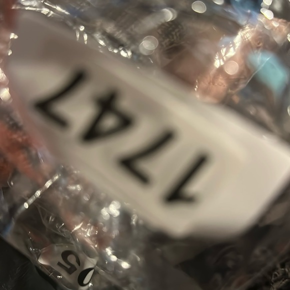 Anthropologie "Shoshanna" Adenia Lace Cold
Shoulder Blouse Size XS Blue - Picture 10 of 10